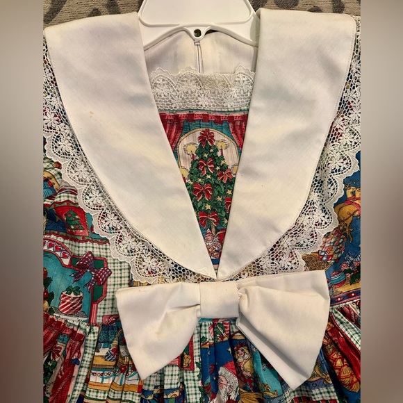 Handmade Girls Christmas Dress - Picture 3 of 8